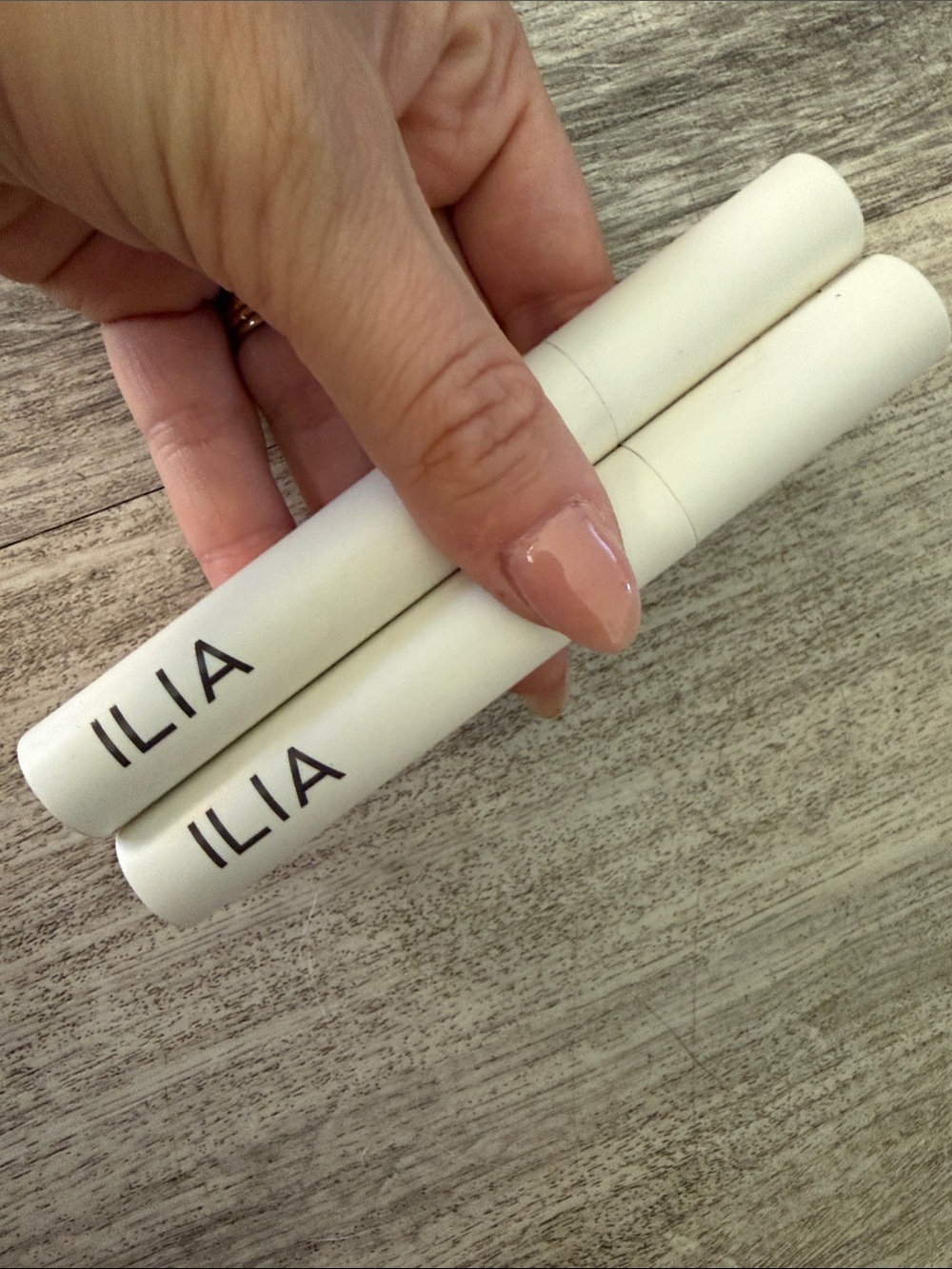ILIA Mascara Duo one black one brown